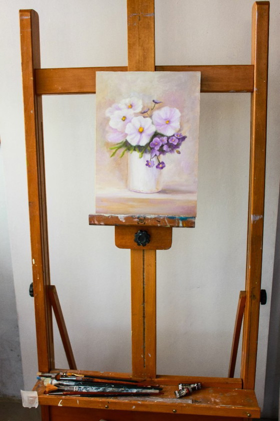 Image 1 of Cuadro original con flores pintadas a mano sobre tabla al óleo firmado por el autor. Obra única.