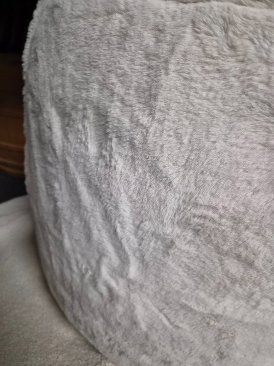 Image 1 of Scapa home poef