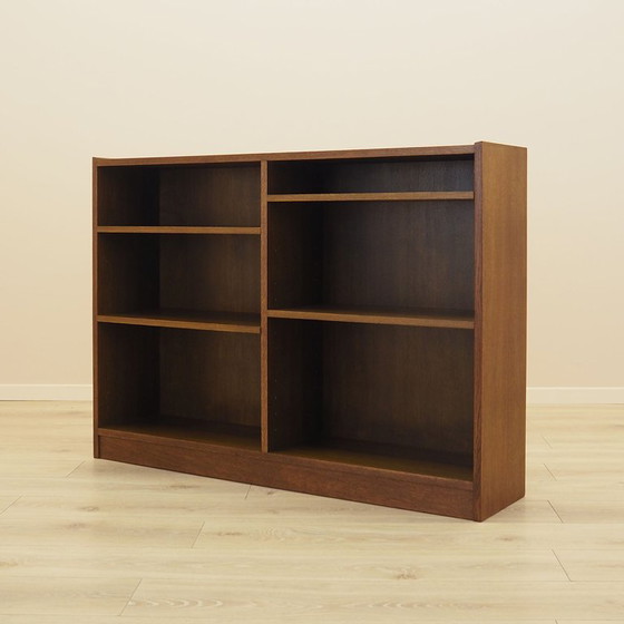 Libreria danese in impiallacciatura di noce con ripiani regolabili, forma bassa mid-century – Librerie, Wood (photo 2 of 8)