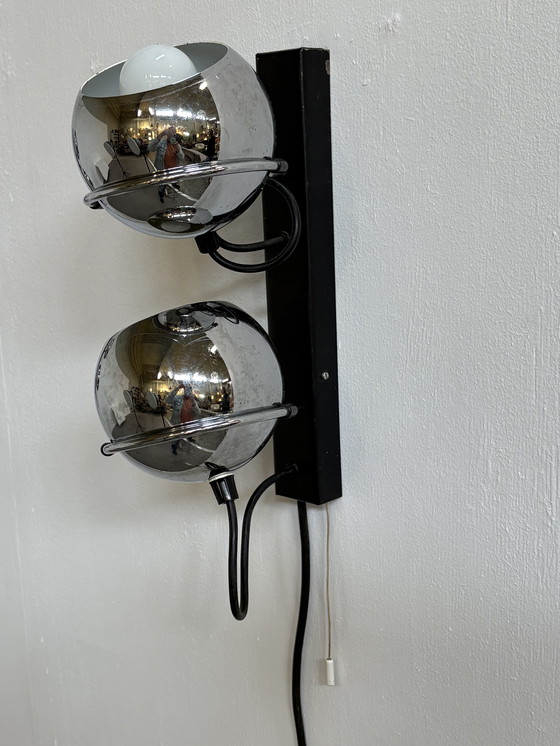 Image 1 of 2 lampes à eau Vintage Chroom Spaceage Eyeball Wandlampen Raak Globe