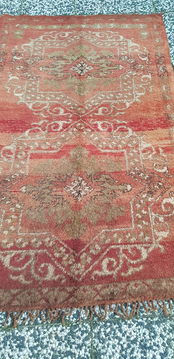 Image 1 of Alfombra bereber de lana anudada a mano, 193 x 115 cm