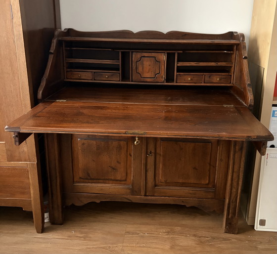 Image 1 of Antikes Sideboard