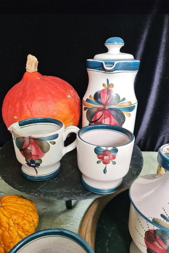 Image 1 of Bellissimo set da caffè in ceramica LUZERNER, con motivi floreali dipinti a mano.