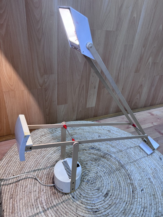 Image 1 of Lampada da tavolo Artemide Tizio - Design di Richard Sapper