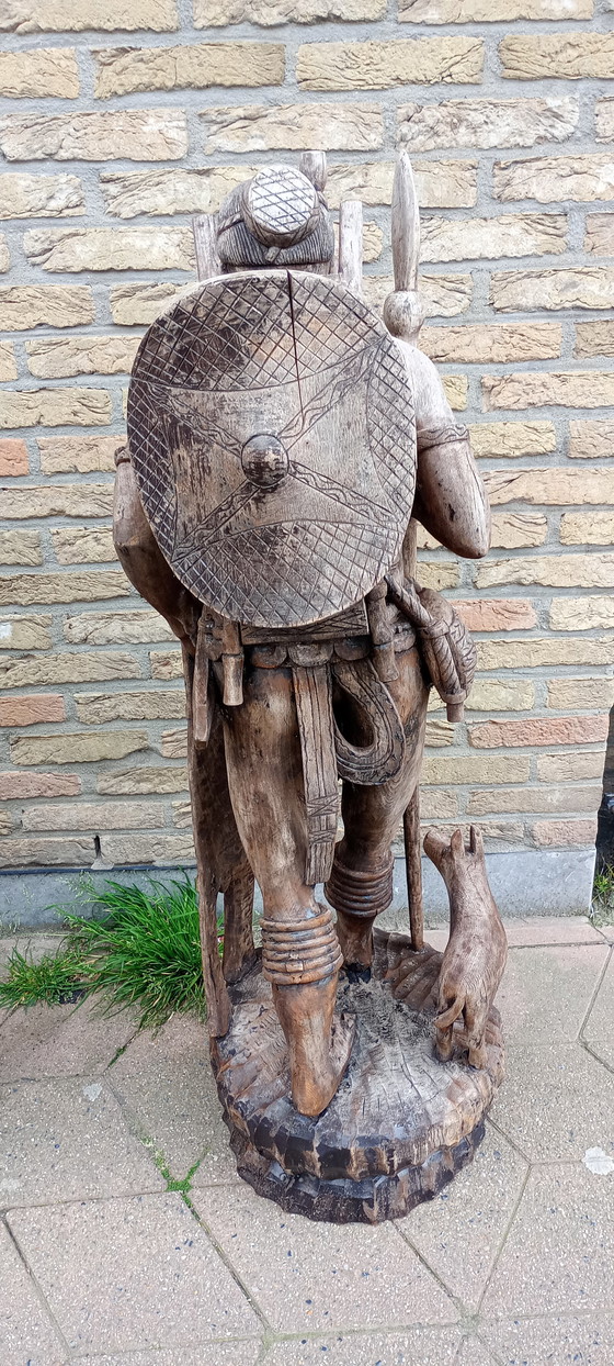 Image 1 of Zwei aus Holz geschnitzte Jäger