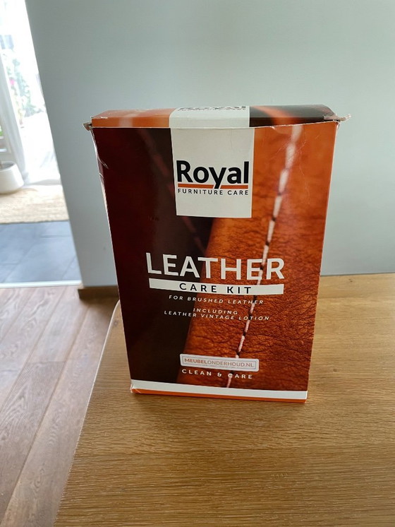 Image 1 of Label, Moby Dick 3 zits