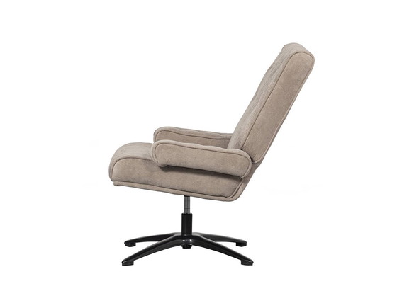 Image 1 of Poltrona girevole in legno William