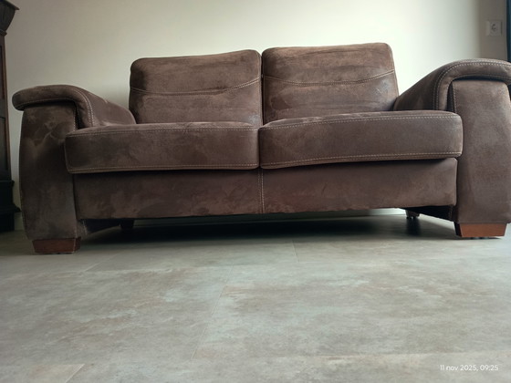 Timeless Couches – Textile, Wood (photo 6 of 13)