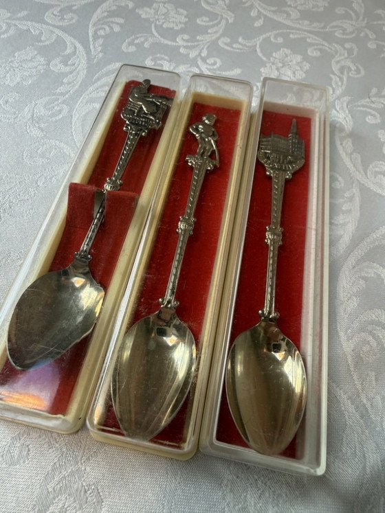 6 Cuillères souvenir vintage plaquées argent Bruxelles Belgique Silberauflage, Couverts, Métal, Argenté (photo 4 sur 13)