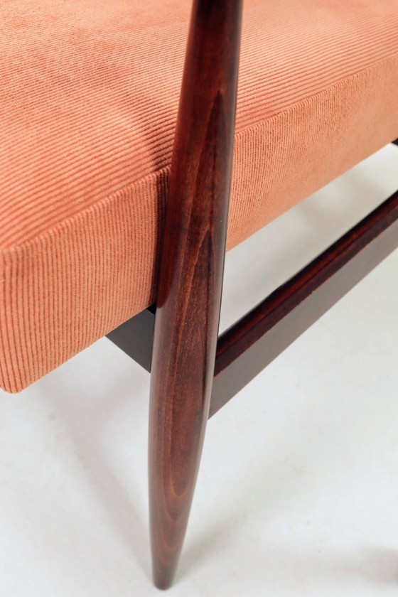 Image 1 of Poltrona in velluto a coste rosso corallo in stile moderno di metà secolo, disegnata da H.Lis.
