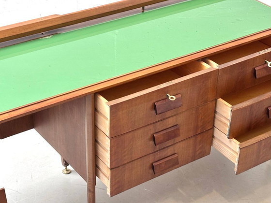 Image 1 of Eccezionale credenza italiana di metà secolo con specchio, anni '60