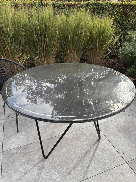 Image 1 of Gemeubileerde tafel