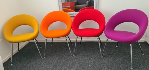 4 chaises gaies Artifor Nina