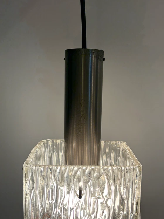 Lampada a sospensione vintage in vetro ghiaccio di J.T. Kalmar – Lampade a sospensione, Aluminium, Chrome (photo 5 of 5)