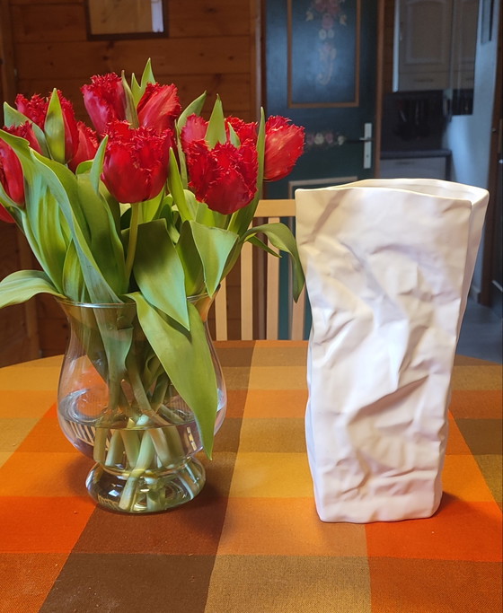 Image 1 of Grand vase style "Kami" blanc mât effet papier froissé 