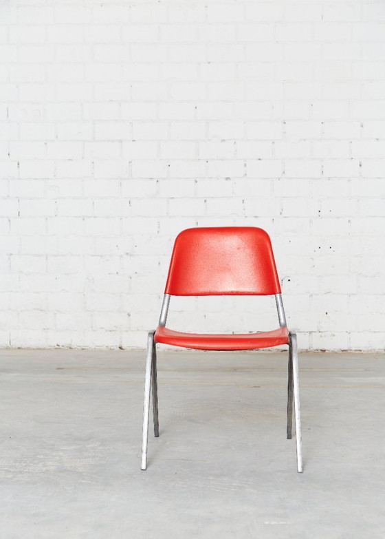 Image 1 of Don Albinson Knoll 1601 Stack Chair voor Knoll International