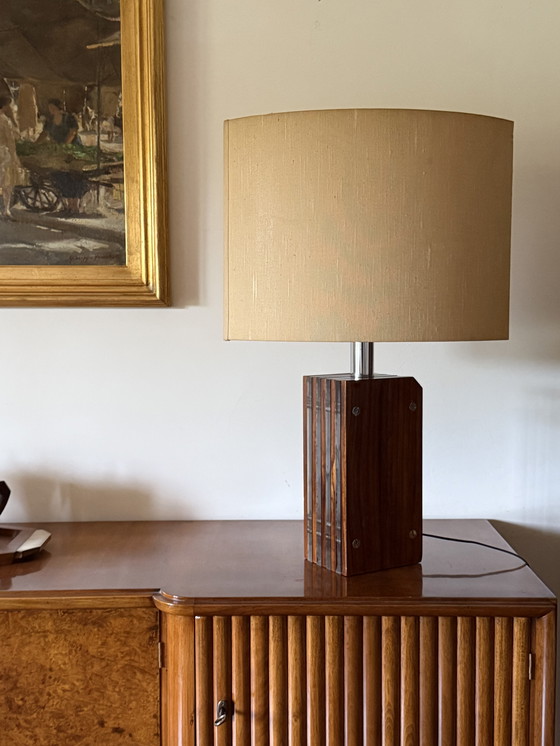 Image 1 of Lámpara de mesa estilo Hollywood Regency, base de madera y lucita, Italia, década de 1970