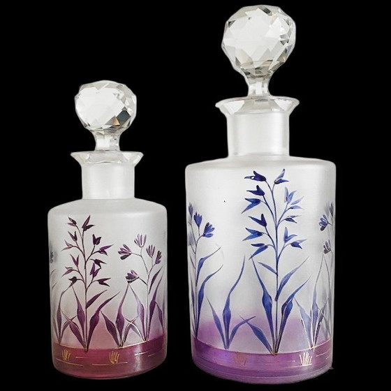 Image 1 of Ensemble de flacons à parfum anciens en cristal Moser, émail brûlé, style Art nouveau, XIXe siècle