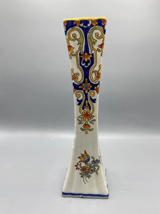 Grote faience cornetvaas, Rouen-decoratie, wapen van Les Sables-d'Olonne – decoratieve objecten (photo 2 of 7)