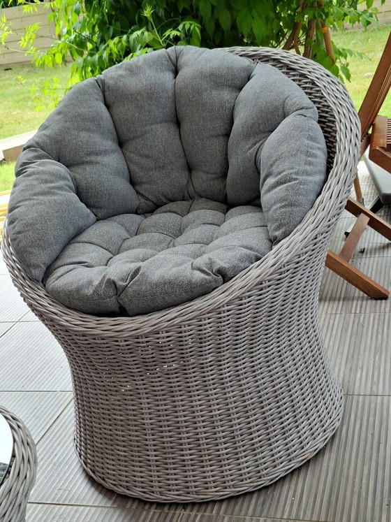 Image 1 of Hespéride Gartenmöbelset: 2 Sessel + Couchtisch aus hellgrauem Kunstharz