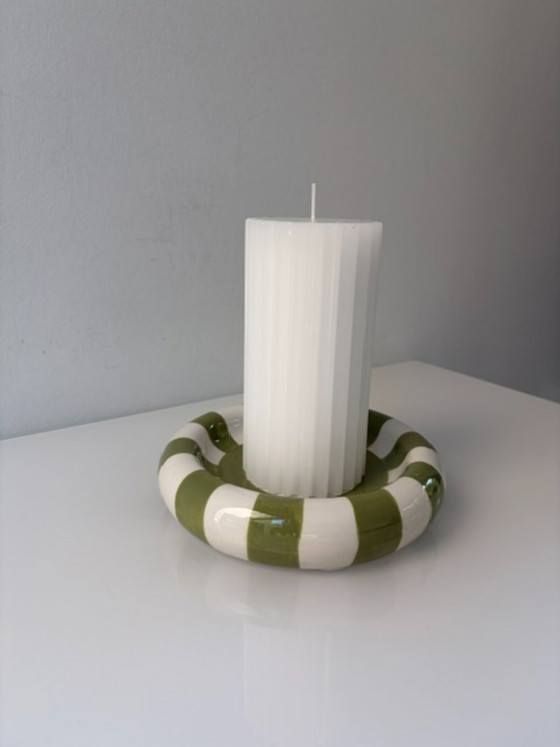 Cuenco a rayas verde-blanco / Vide-Poche – Ceramic (photo 5 of 15)