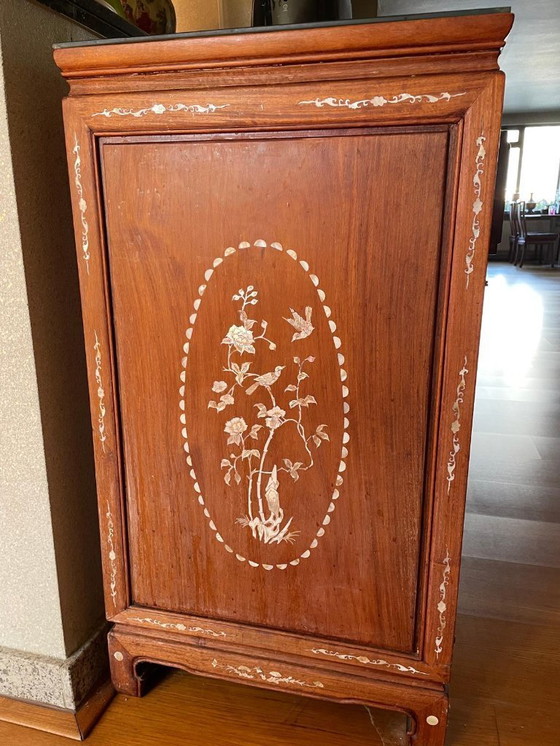 Image 1 of Aparador chino de palisandro macizo