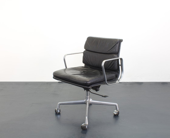 Image 1 of Soft Pad Office Chairs ICF Charles & Ray Eames Seats