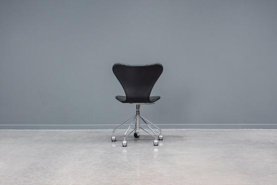 Image 1 of Bürostuhl Serie 7