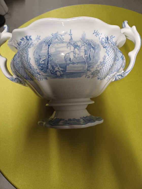 Image 1 of Gobelet bleu.