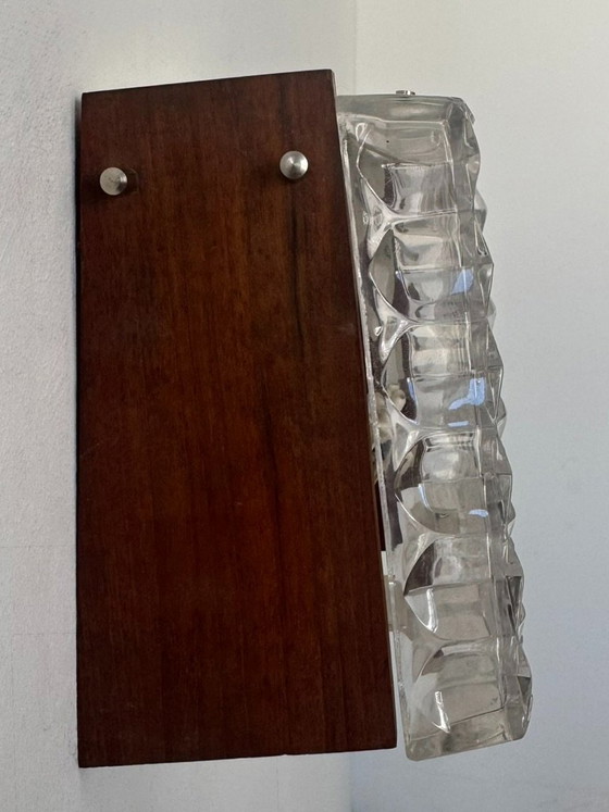 Een paar vintage wandlampen van hout en gehard glas, Frankrijk, 1970 (photo 7 of 9)