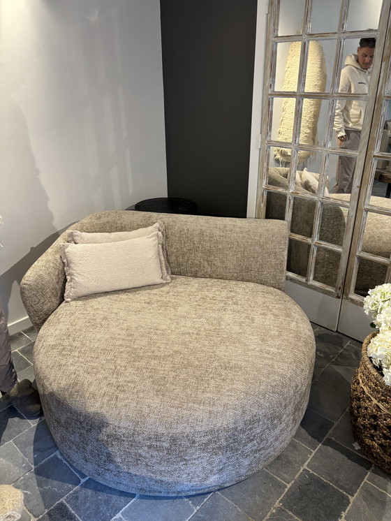 Image 1 of High-end armchair