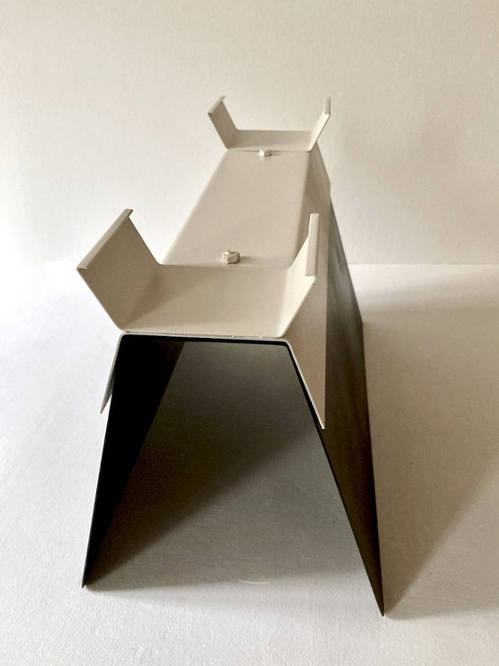 Image 1 of Porte-revues en métal noir et blanc crème, années 1950