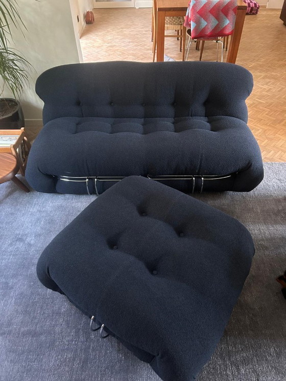 Image 1 of Soriana 2-seater with ottoman, new condition !