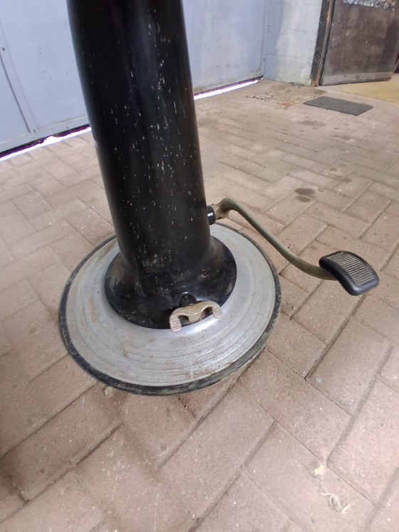 Image 1 of Vintage tekentafel met hydraulische voet