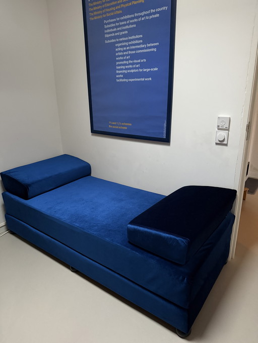 Unieke, op maat gemaakte slaapbank - Yves Klein blauw