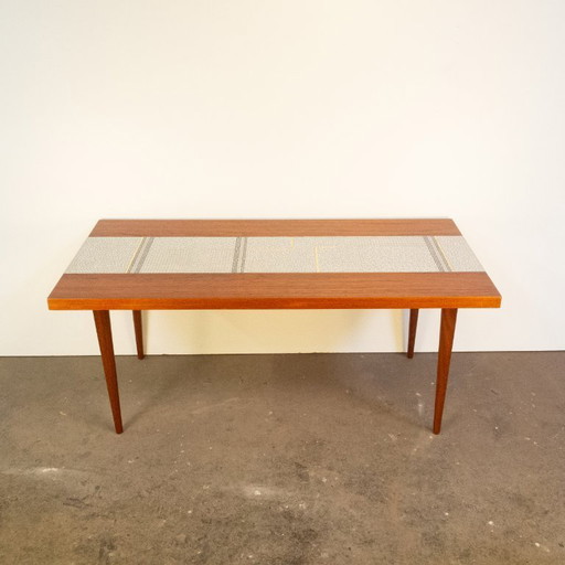 Mesa de centro vintage, teca con mosaico, década de 1960, mediados de siglo.