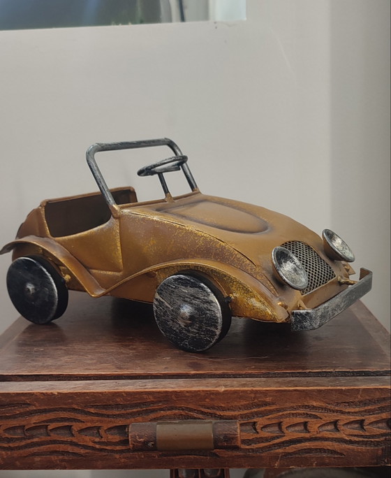 Image 1 of Voiture Vintage en Métal Style Industriel