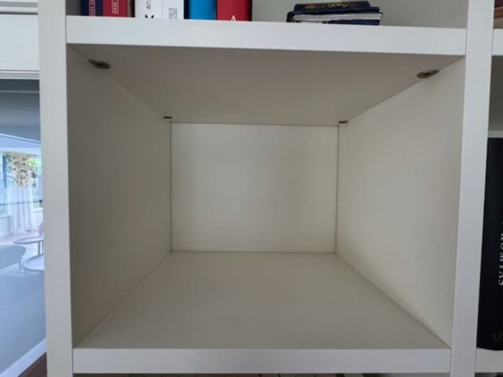 Image 1 of Mueble de pared Lema Selecta, lacado en blanco, incluye cajón insertable.
