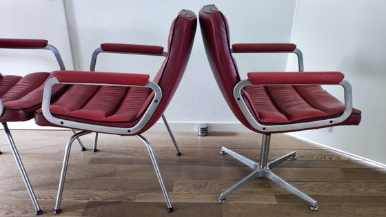 Image 1 of 4 Artifort Channel armchairs - Red leather