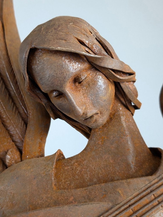 Image 1 of Sculpture d'ange en fer forgé de style néo-Renaissance espagnole, jouant du luth, vers 1900