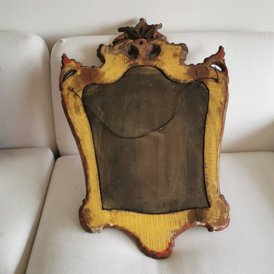 Image 1 of Antieke houten spiegel met hoorn des overvloeds - 17e-18e eeuw - gesneden