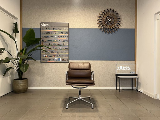 Vitra | Eames | EA208 | Lichtbruin Leder | 1x
