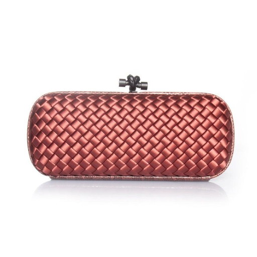 Bottega Veneta, Clutch aus Satin mit Knoten und Wasserschlange