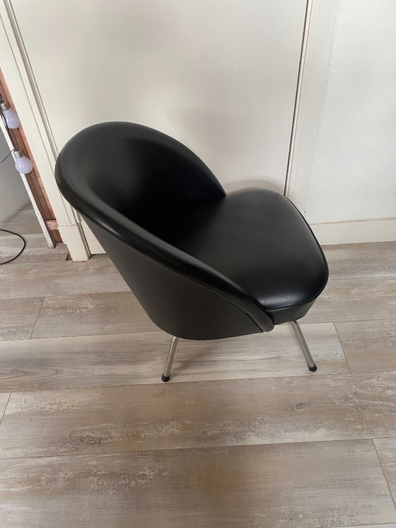 Image 1 of Sedia a secchiello vintage anni '60 in similpelle nera