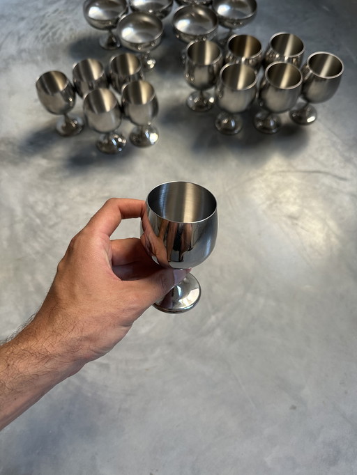 Set de 18 tasses en acier inoxydable - AMC Art Design vintage