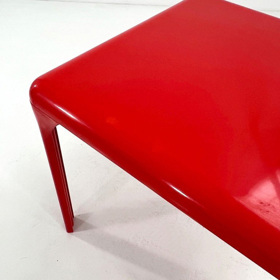 Image 1 of Table de salle à manger Red Stadio de Vico Magistretti pour Artemide, années 1970
