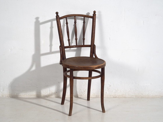 Antique Thonet bentwood chairs (c.1920). Set of 4 pieces #14 – Dining chairs (photo 35 of 40)