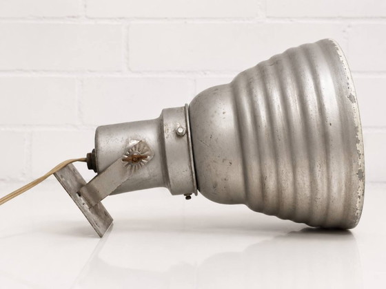 Image 1 of Industriële wand- of plafondspot van aluminium, jaren 1950-1960.
