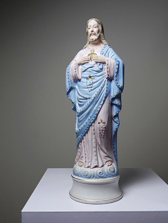 Image 1 of Grand sujet religieux Christ au Sacré Coeur en biscuit polychrome ancien