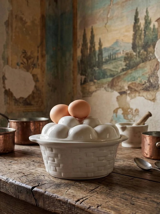 Terrina vintage trompe-l'œil con uova in maiolica bianca, anni '60-'80, Stoviglie, Porcellana, Bianco (foto 3 di 12)
